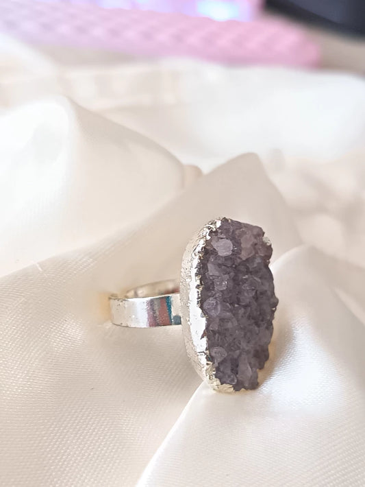 Anillo con geoda Amatista