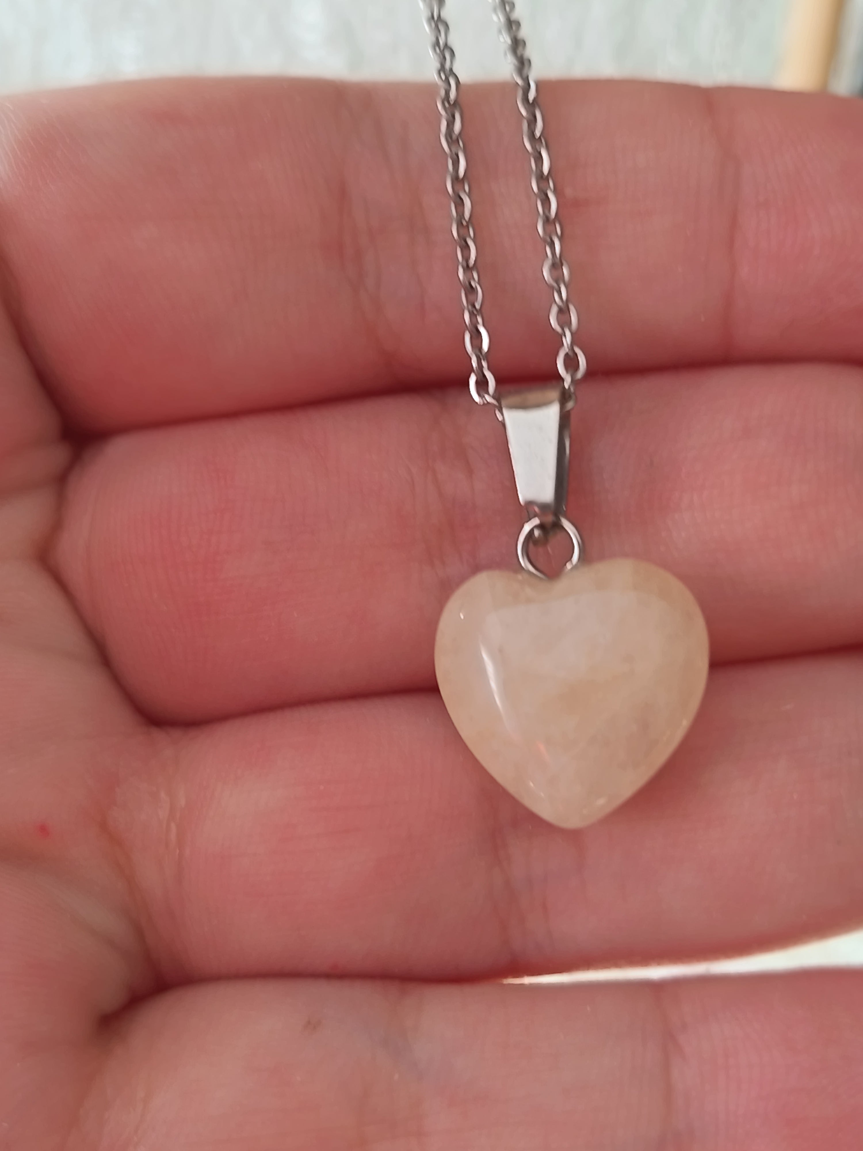 Collar en forma de corazón cuarzo amarillo - cadena de acero