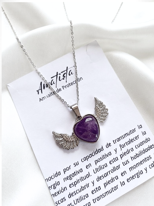 Collar amatista en forma de corazón alado