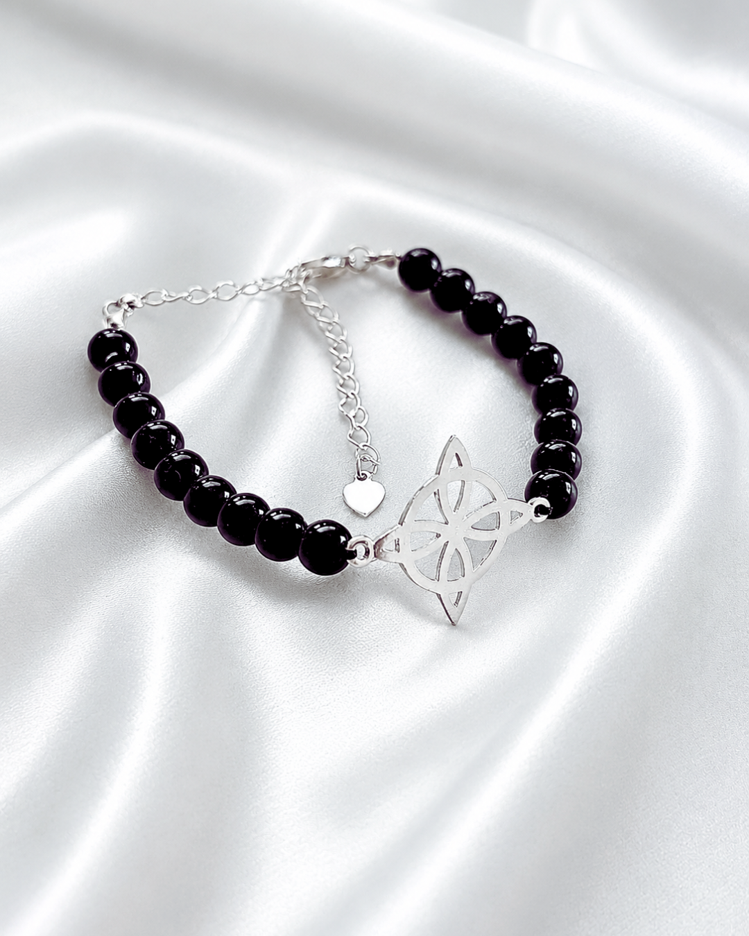 Pulsera protección de piedra turmalina y Nudo de bruja plata