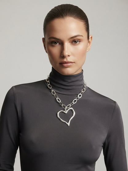 Collar Corazón de Aluminio Plateado