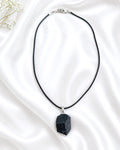 Collar de piedra turmalina negra - con cuerito negro